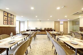 Saltstayz Select - Golf Course Road