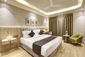 Saltstayz Premier - Near Golf Course Road & Sector 57