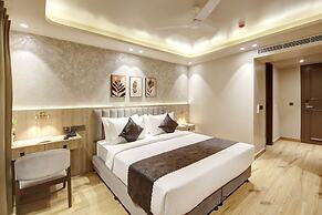 Saltstayz Premier - Near Golf Course Road & Sector 57