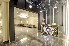 Saltstayz Premier - Near Golf Course Road & Sector 57