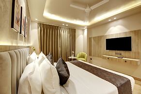 Saltstayz Premier - Near Golf Course Road & Sector 57