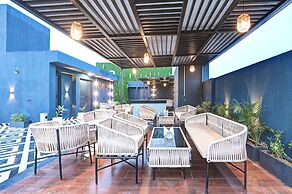 Saltstayz Select - Pitampura