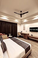 Saltstayz Premier – Golf Course Road & Sector 42