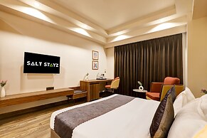 Saltstayz Premier – Golf Course Road & Sector 42