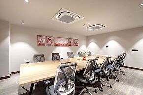 Saltstayz Premier – Golf Course Road & Sector 42