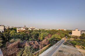 Saltstayz Premier – Golf Course Road & Sector 42