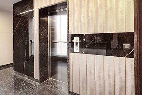 Saltstayz Premier – Golf Course Road & Sector 42