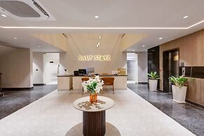 Saltstayz Premier – Golf Course Road & Sector 42