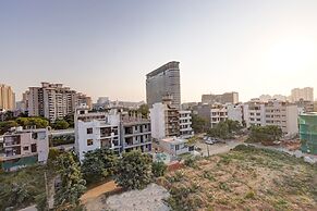 Saltstayz Premier – Golf Course Road & Sector 42