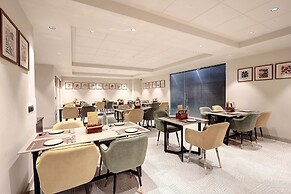 Saltstayz Premier – Golf Course Road & Sector 42