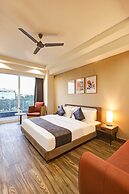 Saltstayz Premier – Golf Course Road & Sector 42