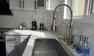 Dimond Abode Vacation Rental