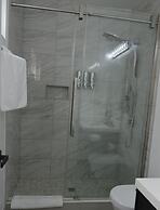 Dimond Abode Vacation Rental