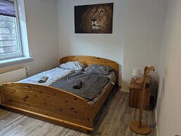 NestOaseWHV Zimmer zw.City und Südstrand