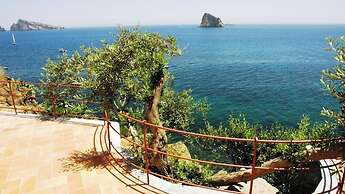 VILLA ROCCE ROSSE