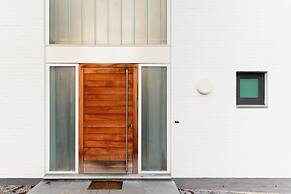 Lanaken Retreat Pool Jacuzzi and Sauna