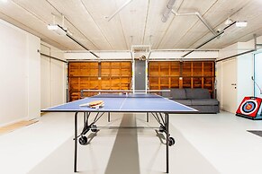 Lanaken Retreat Pool Jacuzzi and Sauna