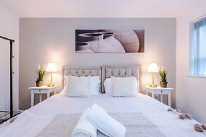 3br-sleeps6-garden-bbq-freeparking-pets