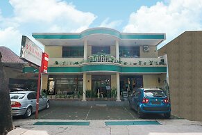 Hotel O Kebon Jeruk Near Gedung Sate Formerly Kurnia Hotel