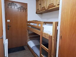 Apartment With Parking Near Ski Area