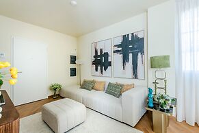 Borgo House an Apartment With Garage