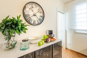 Borgo House an Apartment With Garage