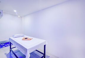 IROOMZ Eco - HOTEL BIG BOSS