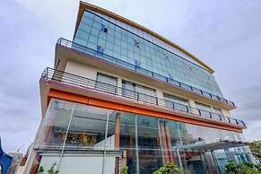 IROOMZ Eco - HOTEL BIG BOSS