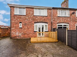 Spacious 3-bed House Didsbury Manchester