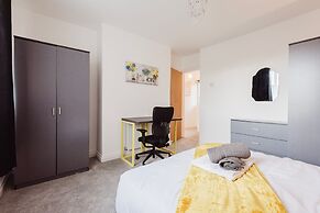 Spacious 3-bed House Didsbury Manchester