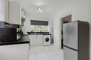 Spacious 3-bed House Didsbury Manchester