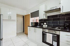 Spacious 3-bed House Didsbury Manchester