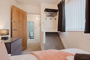 Spacious 3-bed House Didsbury Manchester