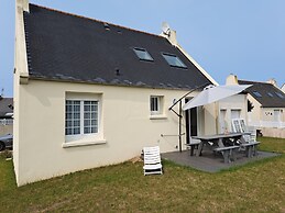 Comfortable Holiday Home Near the Beach