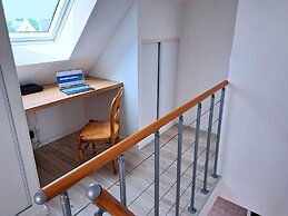 Comfortable Holiday Home Near the Beach