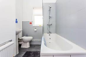 Host Stay Bambro Apartment