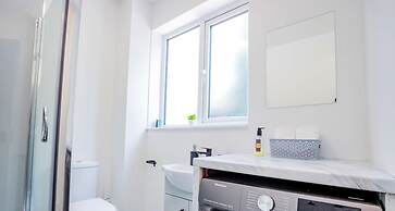 Host Stay Croydon Road Dwelling