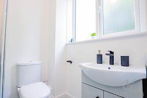 Host Stay Croydon Road Dwelling