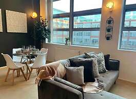 Host Stay Great Hampton Apartment