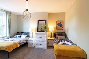 Host Stay Argie House