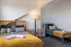 Host Stay Argie House