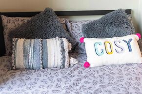 Host Stay Argie House