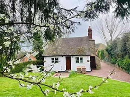 Host Stay Pool Cottage