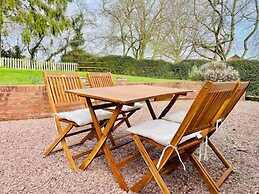 Host Stay Pool Cottage