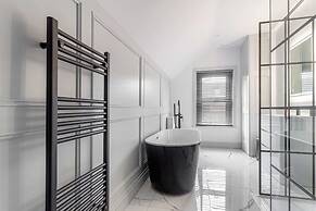 Host Stay Barton Road Retreat