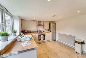 Host Stay Bridgepoint House