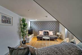 Host Stay Bridgepoint House