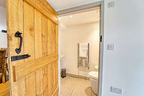 Host Stay Bridgepoint House