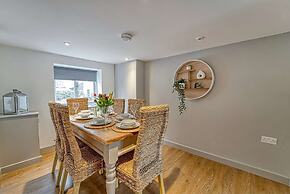 Host Stay Bridgepoint House