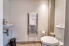 Host Stay Bridgepoint House